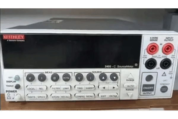 Keithley 2400 系列 数字万用表