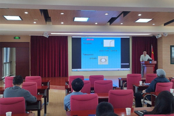 北京大学孙庆丰教授做客低功耗量子材料建制化科研平台